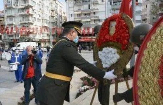 29 Ekim Kutlamaları Çelenk Sunumu ile Başladı