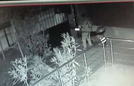 Sıfır motosikleti böyle çaldılar