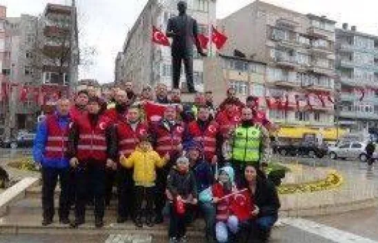 Motorlarını Şehitler için sürdüler