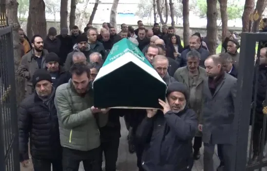 Yeşilçam'ın usta oyuncusu Hikmet Taşdemir son yolculuğuna uğurlandı