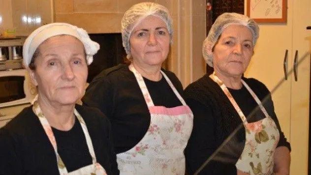 Kendi şirin, yemekleri lezzetli: ÜSKÜP KÖFTE