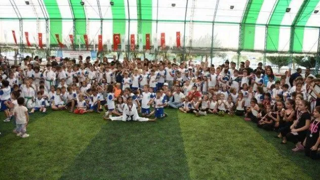 Yaz Spor Okulları Törenle Sona Erdi