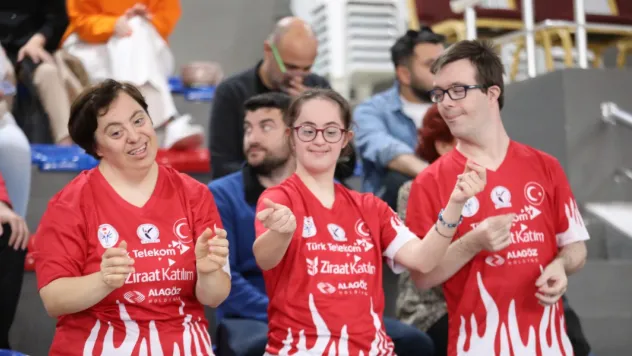 Türk dünyası özel sporcular şenliği başladı