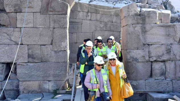 'Ankara Miras Şantiye Gezileri' yoğun ilgi görüyor