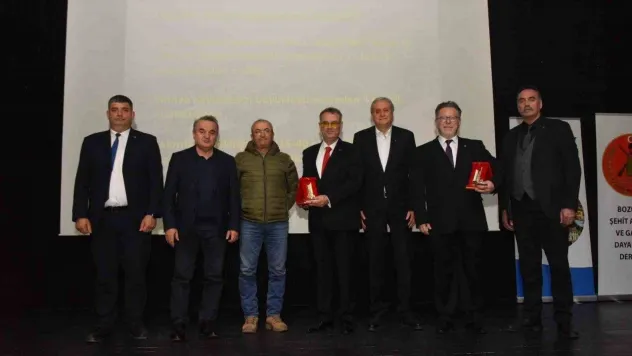 'Bilinmeyen Yönleri ile 102. yılında 2. İnönü Muharebesi' konulu konferans
