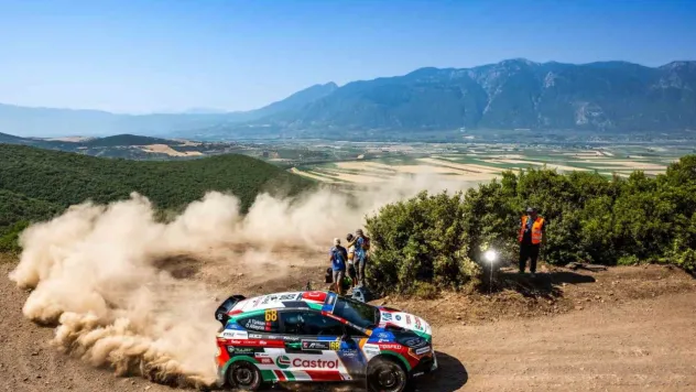 'JWRC'de Türk Rüzgarı: Ali Türkkan dünya sahnesinde zafer yazdı