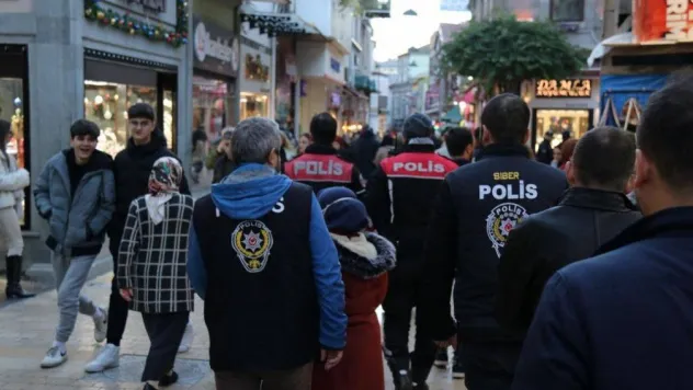 'Türkiye Güven Huzur' Uygulaması çerçevesinde aranması bulunan 871 kişi yakalandı