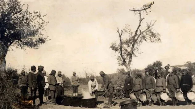 'Üzüm hoşaflı Çanakkale menüsü' yanlış, 'etli nohut, zeytinyağlı bakla' doğru
