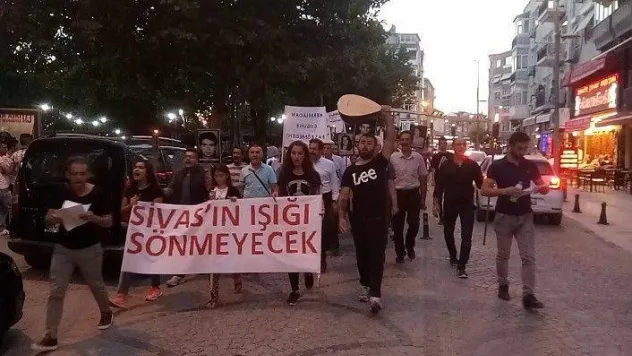 Madımak Olayları'nda Hayatını Kaybedenler Anıldı