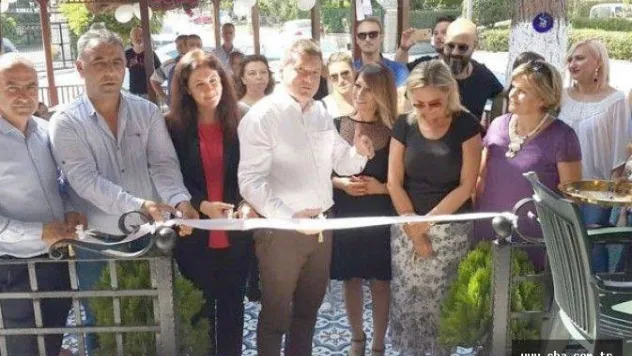 'Köşede bir yer cafe restoran' açıldı