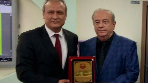 Sefer Ölçer'e teşekkür plaketi