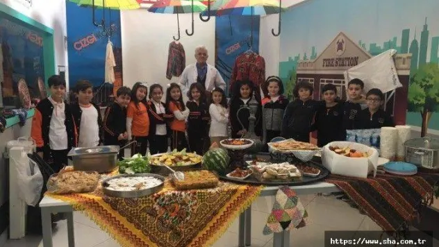 Çizgi Koleji'nde Yerli Malı haftası