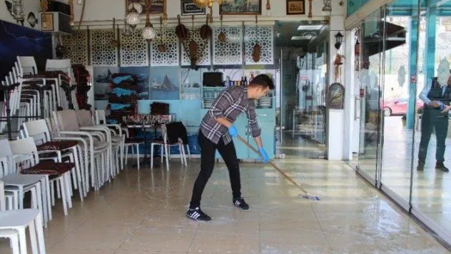 Florya Balık Çarşısı'ndaki restoranlar paket servisi sistemine geçti