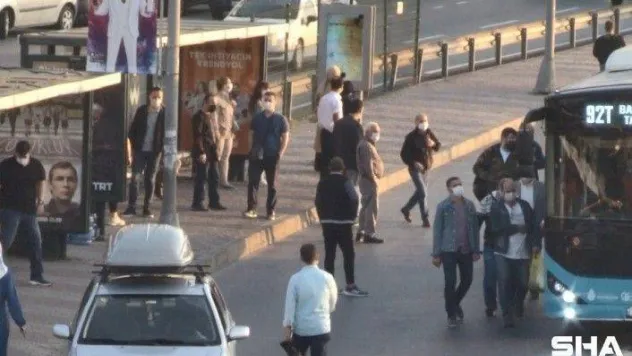 Okulların açılmasıyla İstanbul'da trafik yoğunluğu yaşandı