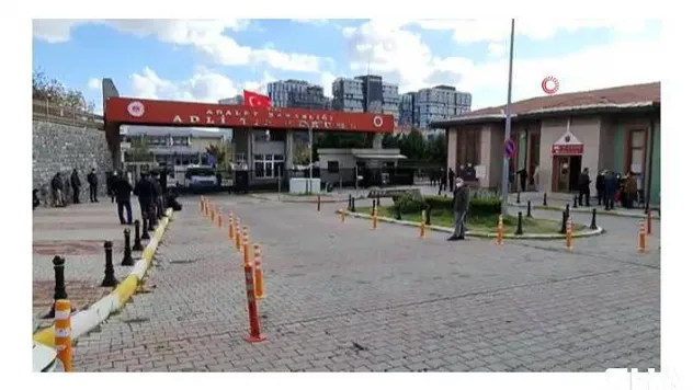Degirmenköy'deki yangında hayatını kaybeden kardeşlerin cenazesi Adli Tıp Kurumundan alındı