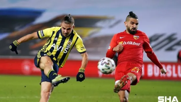 Süper Lig: Fenerbahçe: 1 - Kayserispor: 0 (Maç devam ediyor)