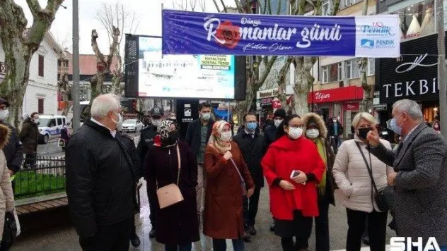 Pendik'te Dünya Romanlar Günü kutlaması