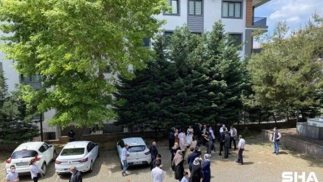 Kademeli normalleşme sürecinde davetliler nikahı online olarak izliyor