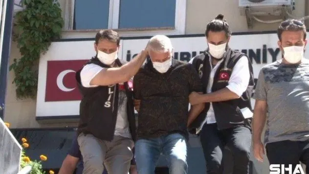 Beyoğlu'nda 3 kişiyi öldüren şüpheli: 'Ölmemek için öldürdüm'