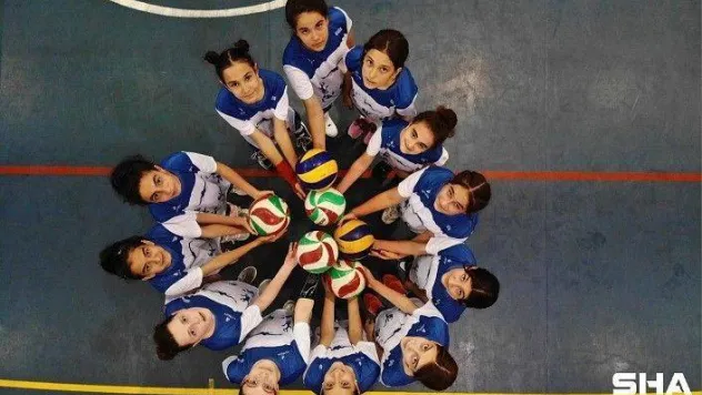 İBB'nin Salonlarında Ücretsiz Yaz Spor Okulları Başladı