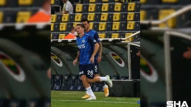 Forvette Zajc yer alıyor