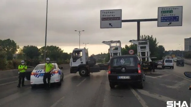 İstanbul'da 30 Ağustos Zafer Bayramı nedeniyle Vatan Caddesi trafiğe kapatıldı