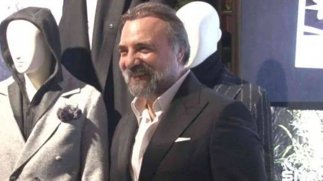 Oktay Kaynarca kendi markasını oluşturdu
