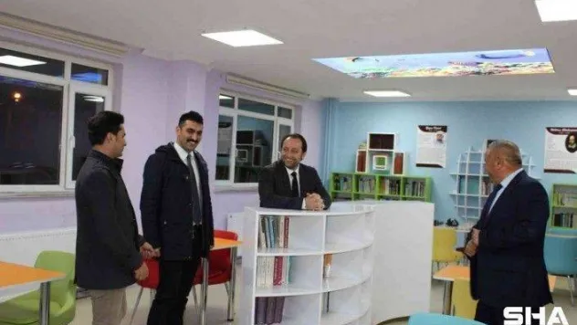 Serkan Gür Harmancık'ta okulları ziyaret etti