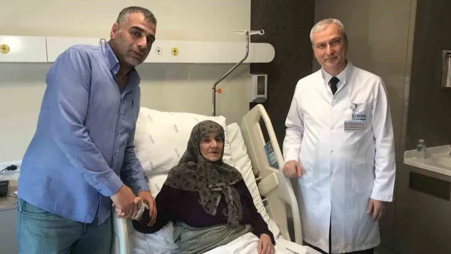 3 yıldır karın ağrısı çekiyordu, ameliyatsız yöntemle sağlığına kavuştu