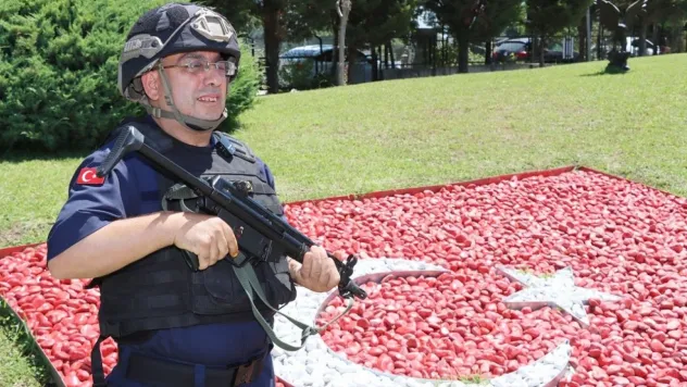 32 yıldır rüyalarına giren askerlik hayali gerçek oldu