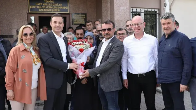 Ahmet Akın ilk ziyaretini şehit yakınları ve gazilere yaptı