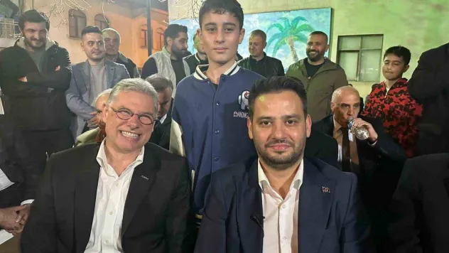 AK Parti ve CHP adayları iftarında bir araya geldi