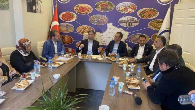 AK Partili Zafer Sırakaya, 'Yurtdışındaki seçmenlerimizin sayısının minimum 2 milyon seviyelerine ulaşacağına inanıyorum'