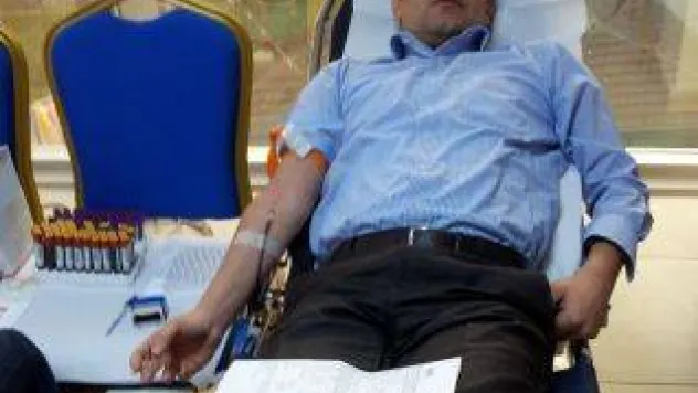 Ak Gençlik'ten Kan Bağışı