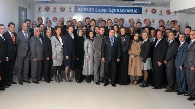Ak Parti, Yürütme Kurulu'nu Belirledi