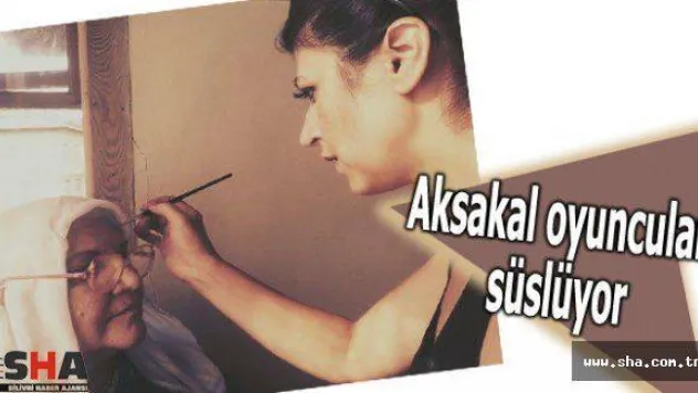 Aksakal oyuncuları süslüyor