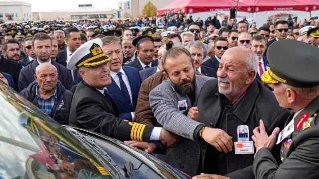 Ankara, Gürcistan'daki uçak kazasında şehit olan askerlerini uğurladı