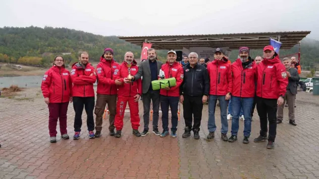 Arama kurtarma ekipleri  Ericek Adrenalin Park'ta  yarıştı