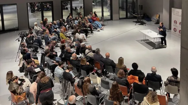 Aristoteles'in felsefesi Pancar Deposu'nda konuşuldu