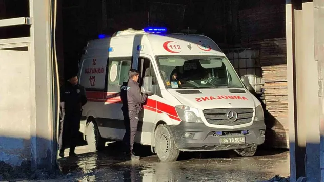 Arnavutköy'de bakım yaparken beton silosuna düşen işçinin cenazesi çıkartıldı
