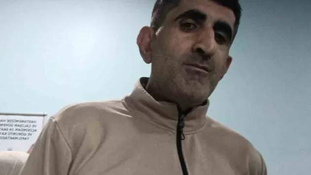 Arnavutköy'de yolun karşısına geçmeye çalışan adama otomobil çarptı