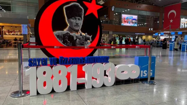 Atatürk 10 Kasım'da İstanbul Sabiha Gökçen'de anıldı