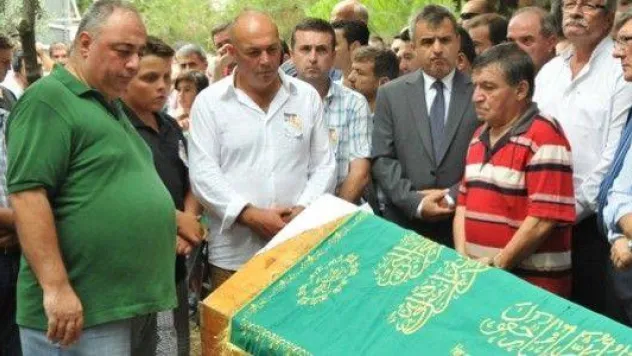 Ateş düştüğü yeri yaktı