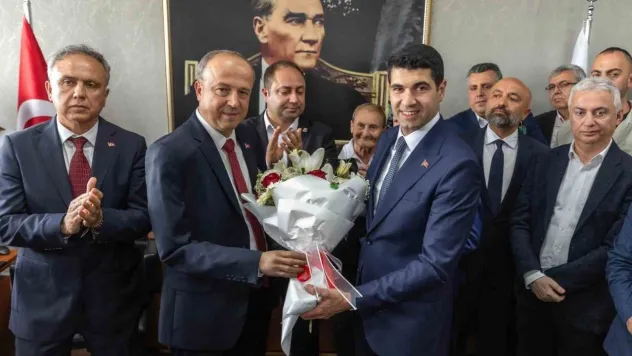 Avcılar Belediye Başkanı seçilen Utku Caner Çaykara görevi devraldı