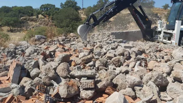 Ayvacık'ta kaçak yapılara geçit yok