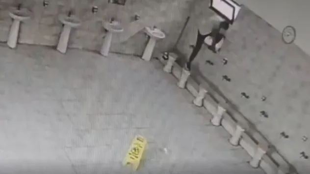 Bağcılar'da bir camiinin musluklarını tekmeleyerek zarar veren şahıs gözaltına alındı