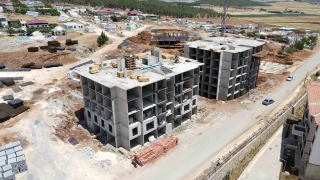 Bakan Özhaseki: 'Nurdağı'nda depremzedeler sağlam ve güvenli yuvalarına kavuşacak'