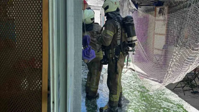 Bakırköy'de çakmakla oynayan çocuk yangın çıkardı