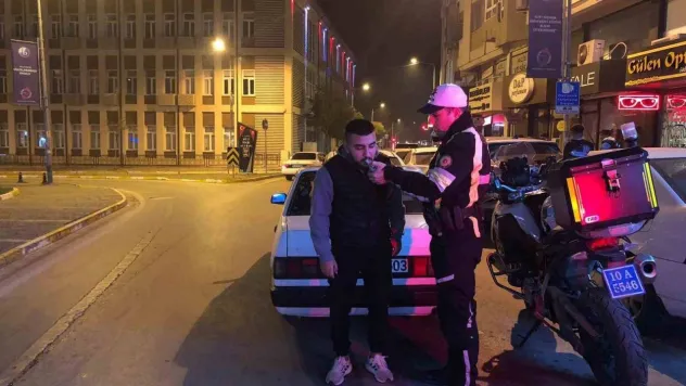 Balıkesir'de yüksek sesle müzik çalan 72 araca ceza yağdı