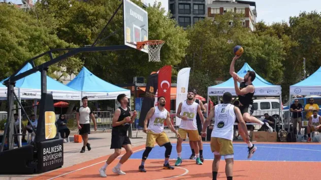 Balıkesir'de Zafer Bayramı coşkusu